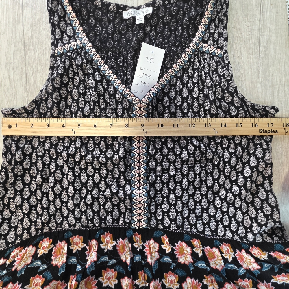 Black Floral Women's Sleeveless Top Size Small NWT - Picture 4 of 4